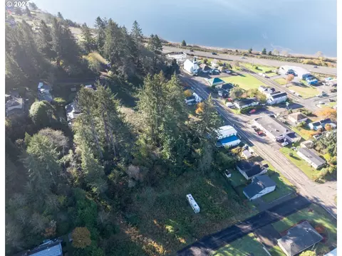 4900 Center Street, Bay City, OR 97107