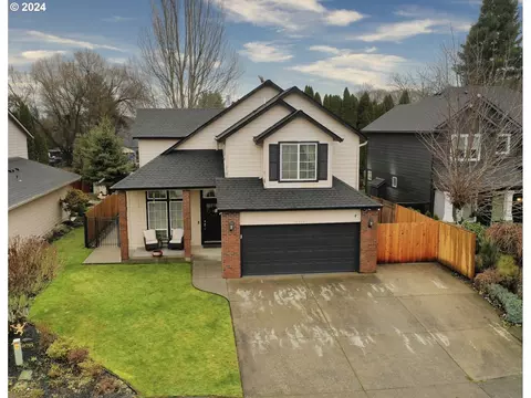 33969 SE Davona Dr, Scappoose, OR 97056