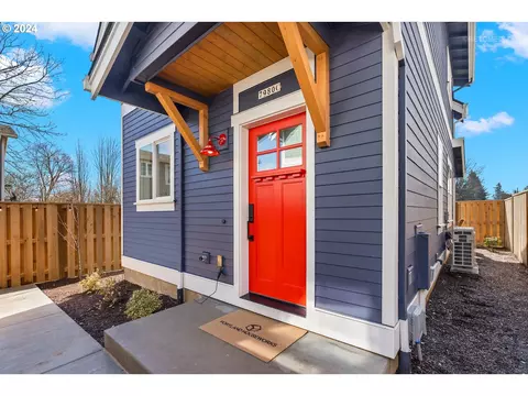 7980 SE Cooper St #C, Portland, OR 97206