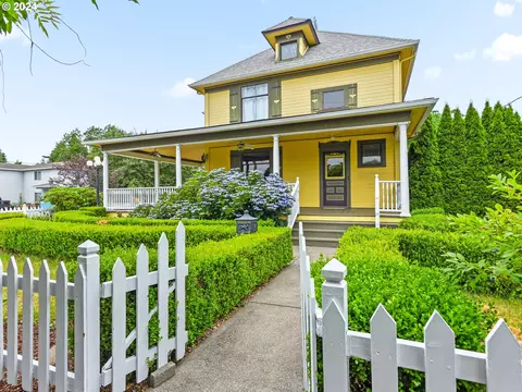 1809 C St, Washougal, WA 98671