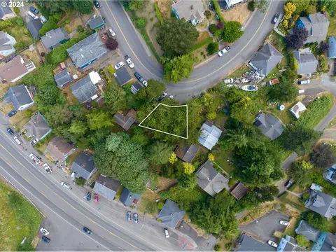 Florence Ave, Astoria, OR 97103