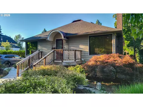 Exterior - 1052 W 10th Ave, Eugene, OR 97402 photo 7 of 9