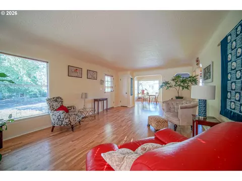 Living - 1052 W 10th Ave, Eugene, OR 97402 photo 3 of 5