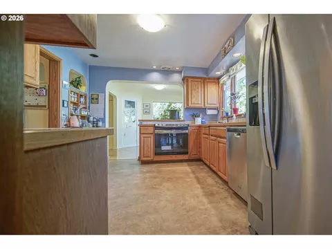 Kitchen - 1052 W 10th Ave, Eugene, OR 97402 photo 10 of 10