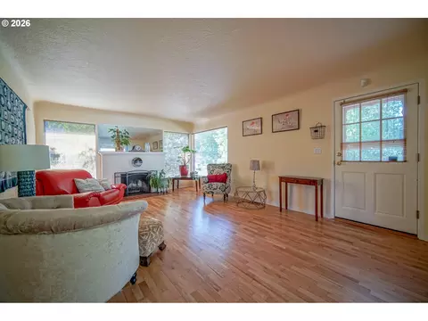 Living - 1052 W 10th Ave, Eugene, OR 97402 photo 5 of 5