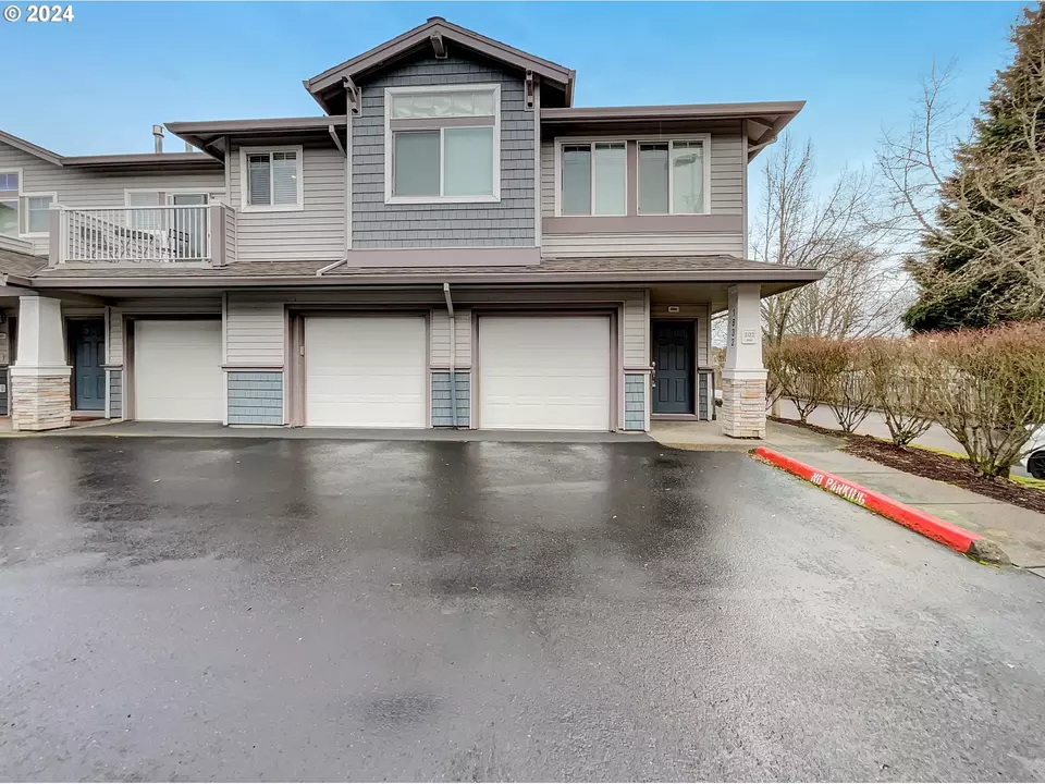  1832 NE 101st Ave #204, Hillsboro, OR 97006 photo 1