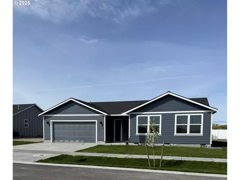 202 SW Sparrow St, Boardman, OR 97818