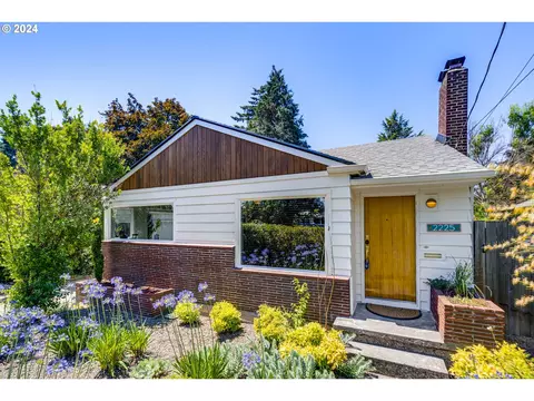 2225 NE 80th Ave, Portland, OR 97213