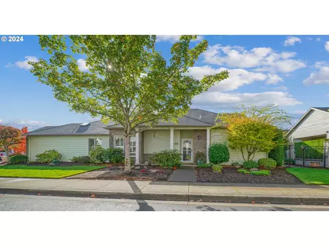 2155 SE Rhododendron Ave, Dallas, OR 97338
