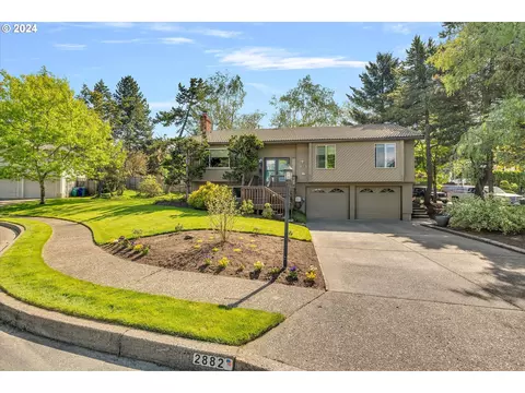 2882 SW Willowbrook Ct, Gresham, OR 97080