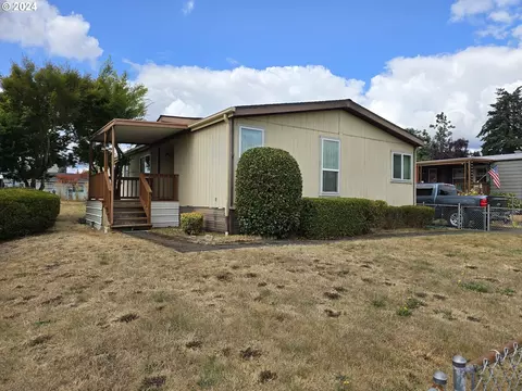 331 Creswood Dr, Creswell, OR 97426