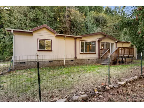 46730 Westfir Oakridge Rd, Westfir, OR 97492
