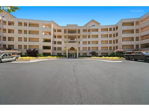 6605 W Burnside St #128, Portland, OR 97210