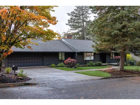 5710 SW Seymour St, Portland, OR 97221