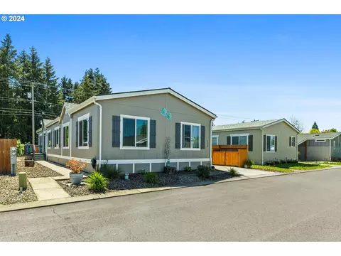 4328 NE Crystal Ave, Salem, OR 97305