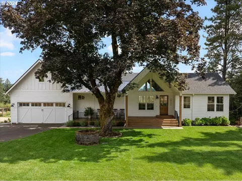 29050 SW Petes Mountain Rd, West Linn, OR 97068