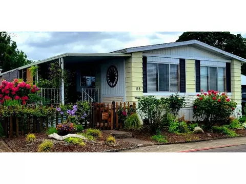 5355 River Rd N #118, Keizer, OR 97303