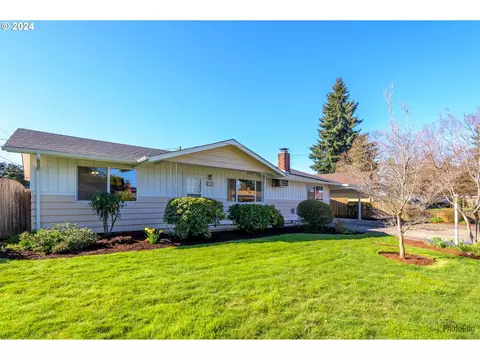 1345 Sequoia Ave, Springfield, OR 97477