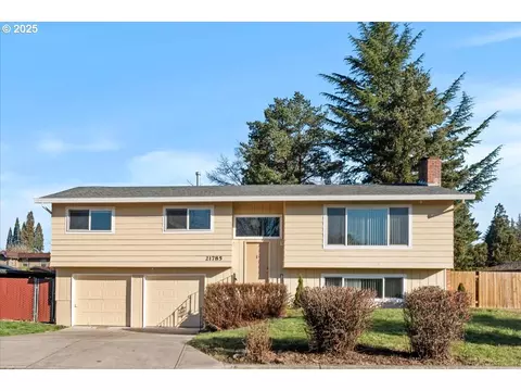 21785 SW York St, Beaverton, OR 97003