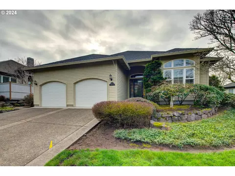 16042 NW Birdie Ln, Portland, OR 97229