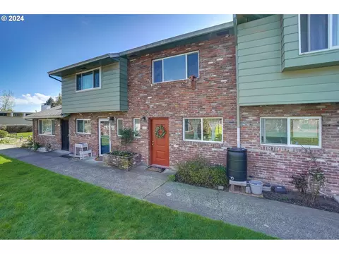 1810 NE Hogan Dr, Gresham, OR 97030