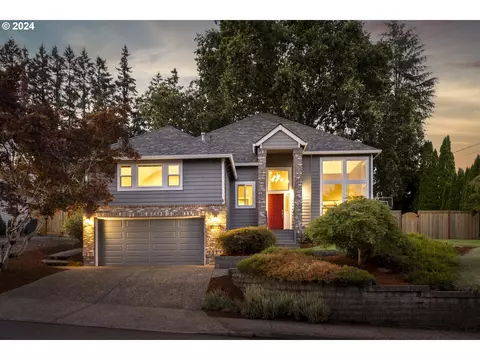 10023 SW Lady Marion Dr, Tigard, OR 97224