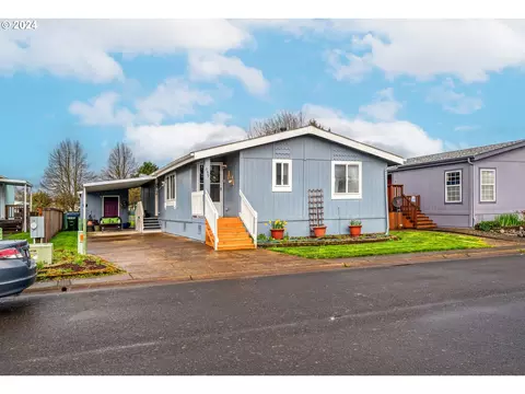 1699 N Terry St #359, Eugene, OR 97402