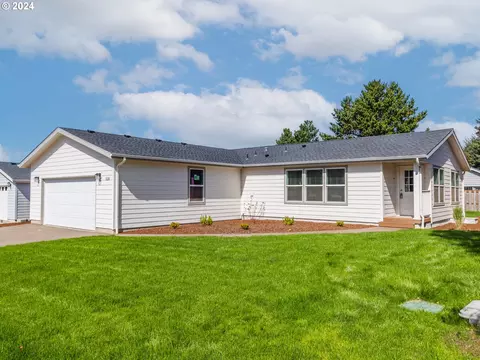1110 SW Ocean Hills Dr, Waldport, OR 97394