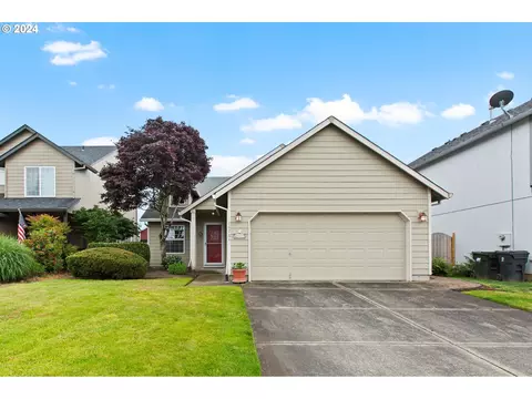 20784 Walnut St NE, Aurora, OR 97002
