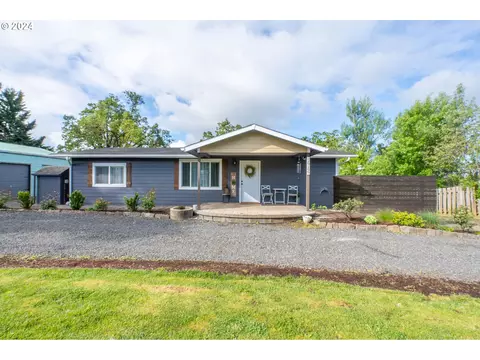 16166 Abiqua Rd NE, Silverton, OR 97381