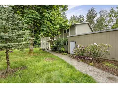 6610 SW Terri Ct #11, Portland, OR 97225
