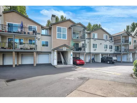 740 NW 185th Ave #103, Beaverton, OR 97006