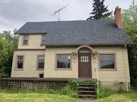 240 13th St NE, Salem, OR 97301