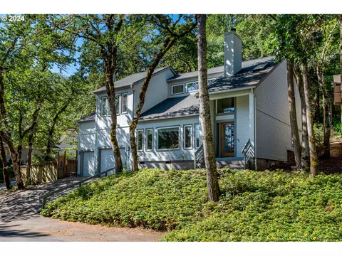 3340 Videra Dr, Eugene, OR 97405