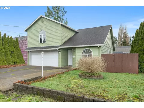 915 Nestucca Ave, Tillamook, OR 97141