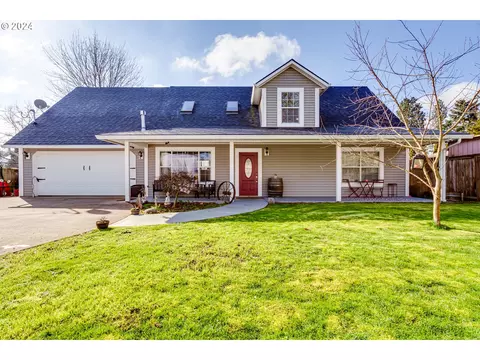 2058 Wisconsin St, Eugene, OR 97402