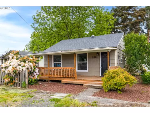 21095 Ehlen St, Donald, OR 97020