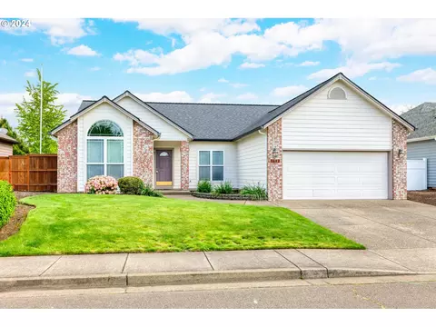 1682 Bentley St, Monmouth, OR 97361
