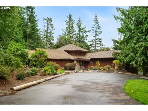 9625 NW Skyline Blvd, Portland, OR 97231