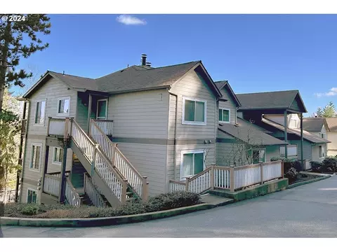 20070 Larkspur Ln #60, West Linn, OR 97068