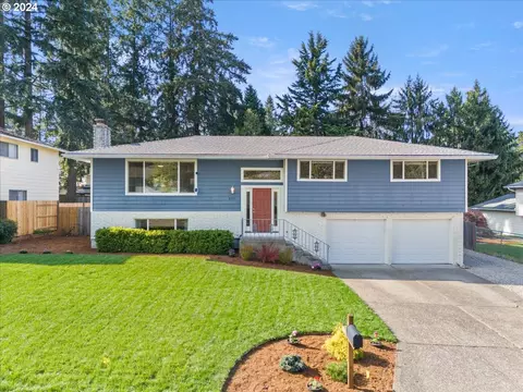 6585 Paola Ct, Gladstone, OR 97027