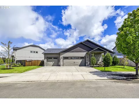 87763 Lark St, Veneta, OR 97487