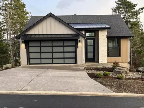 518 Sea View Dr, Manzanita, OR 97130