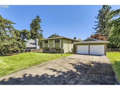 17100 SE Hagen Rd, Happy Valley, OR 97086