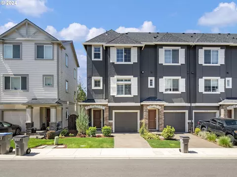 14232 SW Gold Coast Ter, Portland, OR 97224