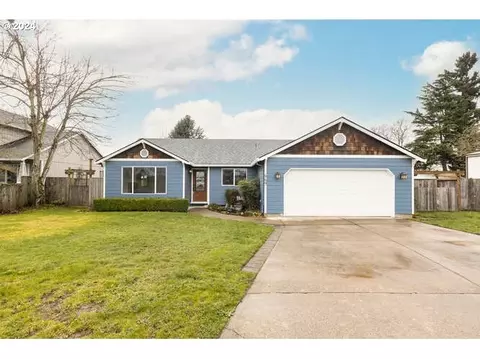669 S Redwood St, Canby, OR 97013
