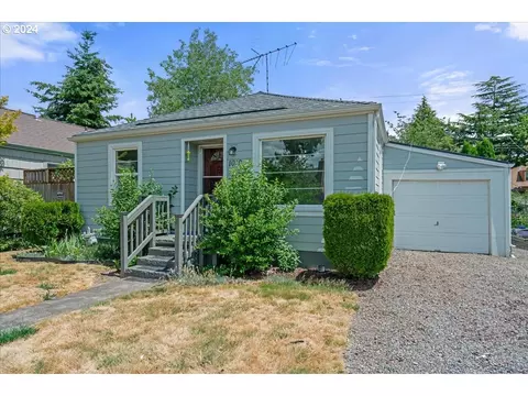 1010 13th St NE, Salem, OR 97301