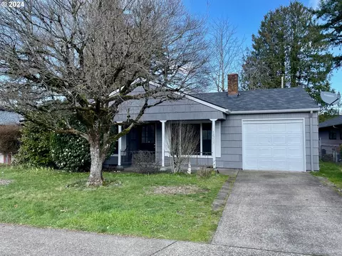 16715 SE Rhine St, Portland, OR 97236
