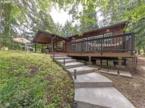 10065 Beach Dr, Birkenfeld, OR 97016