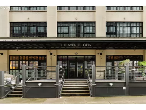 1400 NW Irving St #408, Portland, OR 97209